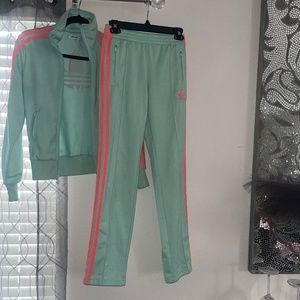 Adidas jogger set
